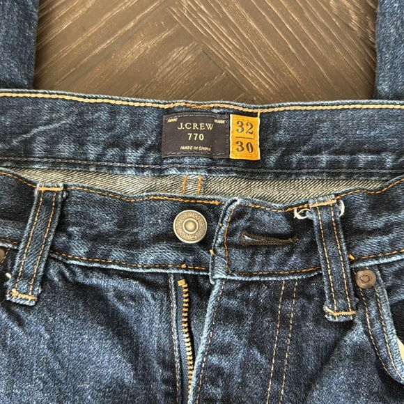 J. Crew jeans, straight leg, classic blue, professional, size 32 / 30, style 770 - Picture 3 of 5